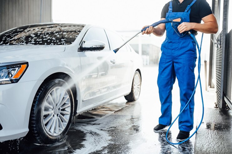 Por qué elegir un lavadero coches en Pamplona para limpiar tu coche